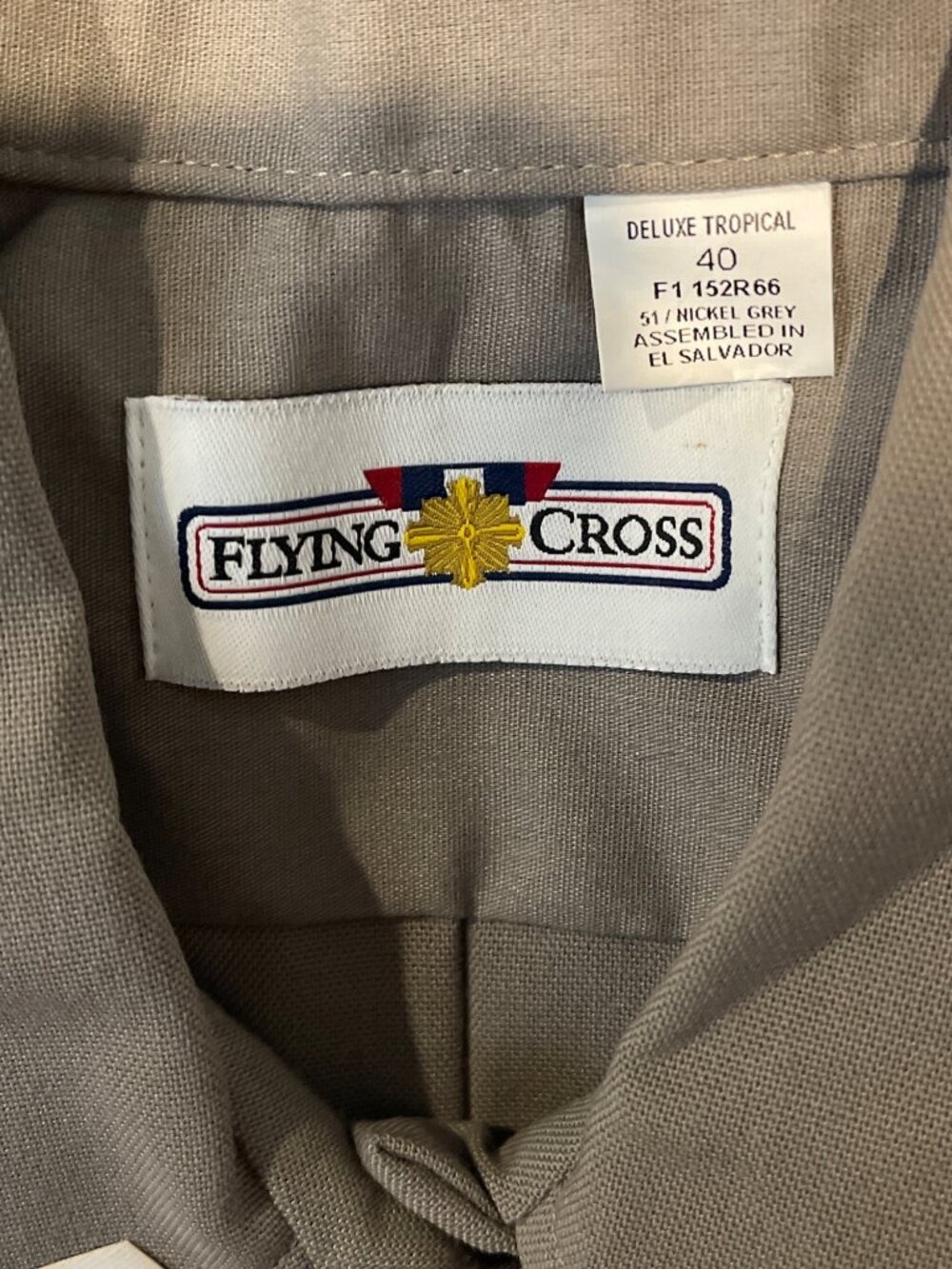 NWT Flying Cross Deluxe Tropical SS Shirt Womens 40 Nickel Grey 152R66 - Picture 2 of 5